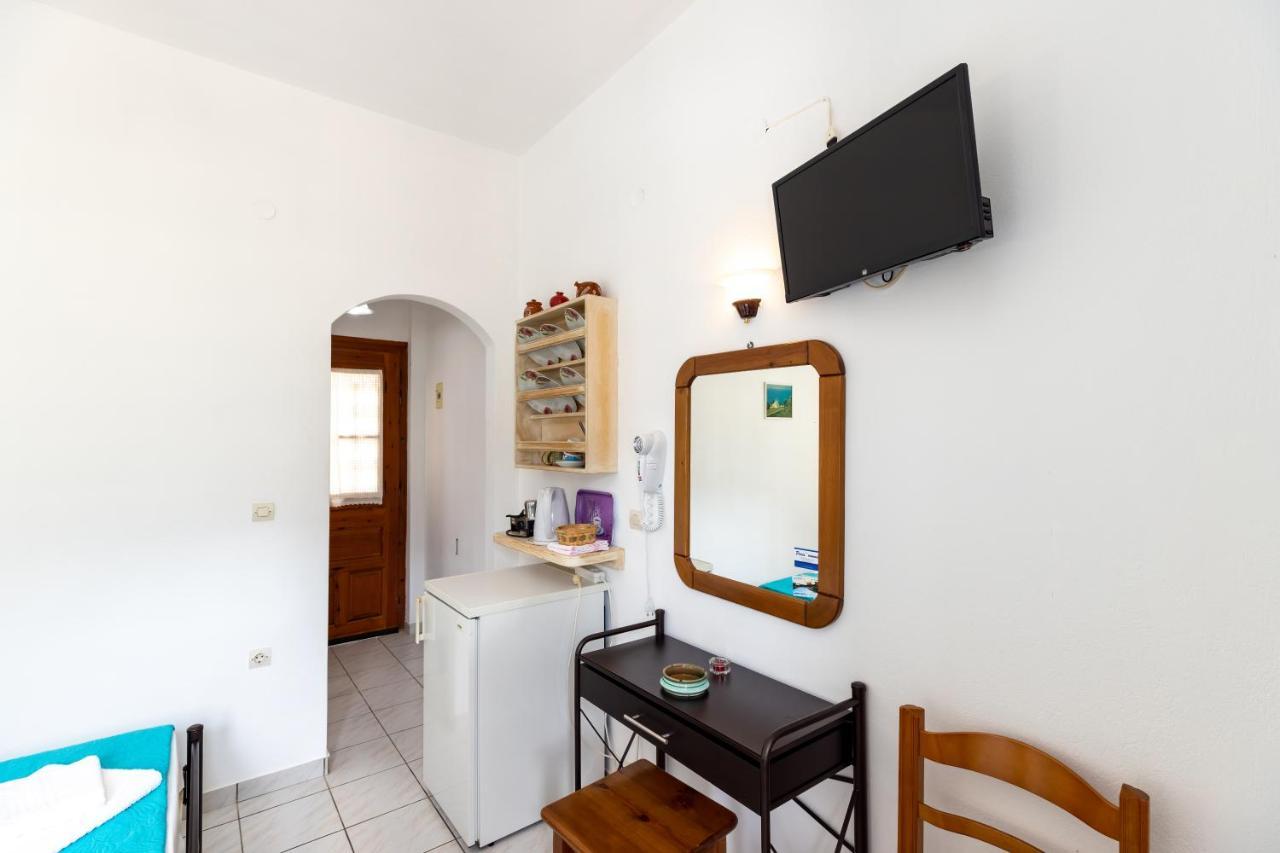 Peris Rooms Kamares (Sifnos) Exterior foto